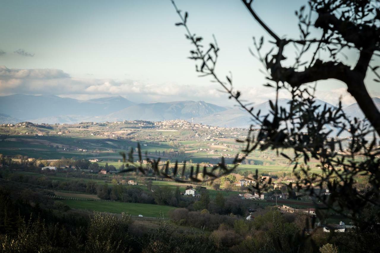 Casa Vacanze Montefalco Il Borgo Apartment Ngoại thất bức ảnh